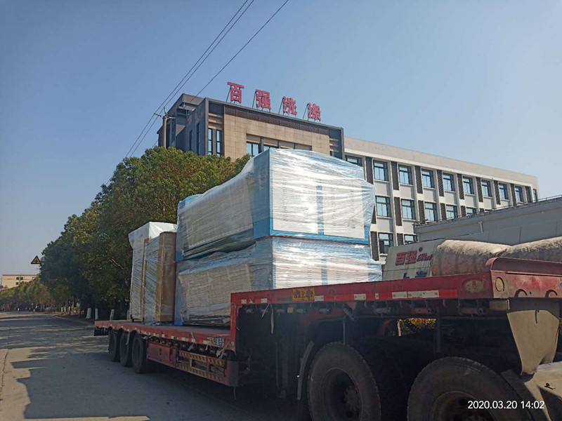 百強洗滌設備-洗脫機，烘干機，燙平機發(fā)貨四川