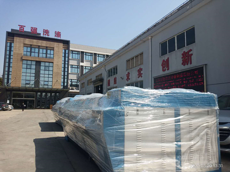 百強洗滌設備-洗脫機，烘干機，燙平機發(fā)貨四川