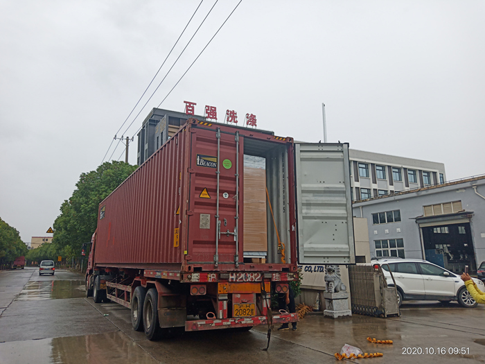 百?gòu)?qiáng)烘干機(jī)燙平機(jī)等洗滌設(shè)備出口韓國(guó)
